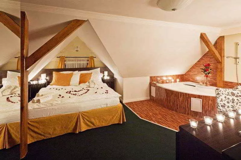 هتل Pytloun Design Self Checkin