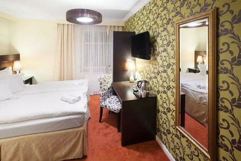 هتل Pytloun Design Self Checkin