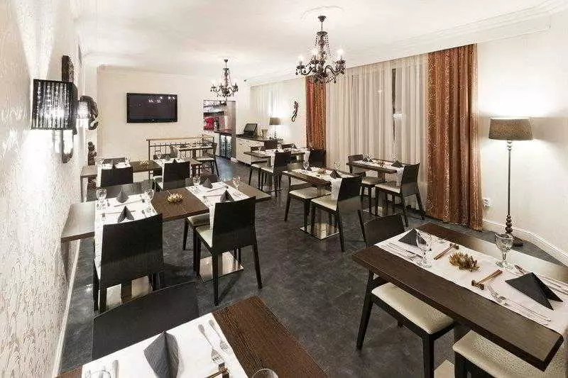 هتل Pytloun Design Self Checkin