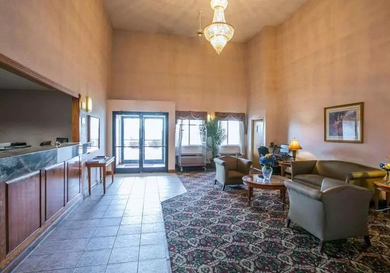 酒店 Quality Inn & Suites Woodstock Near Lake Geneva