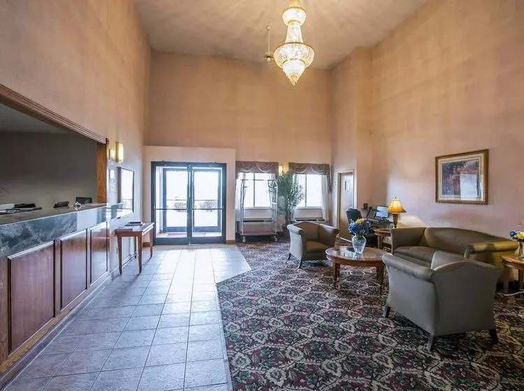 酒店 Quality Inn & Suites Woodstock Near Lake Geneva