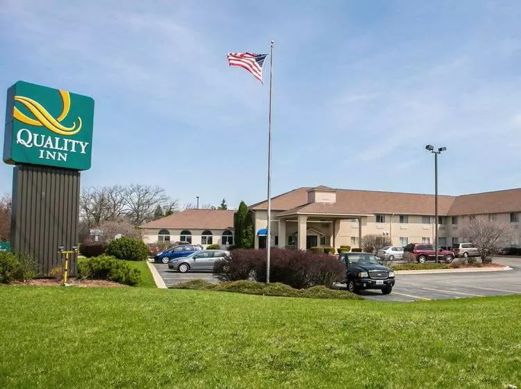 酒店 Quality Inn & Suites Woodstock Near Lake Geneva