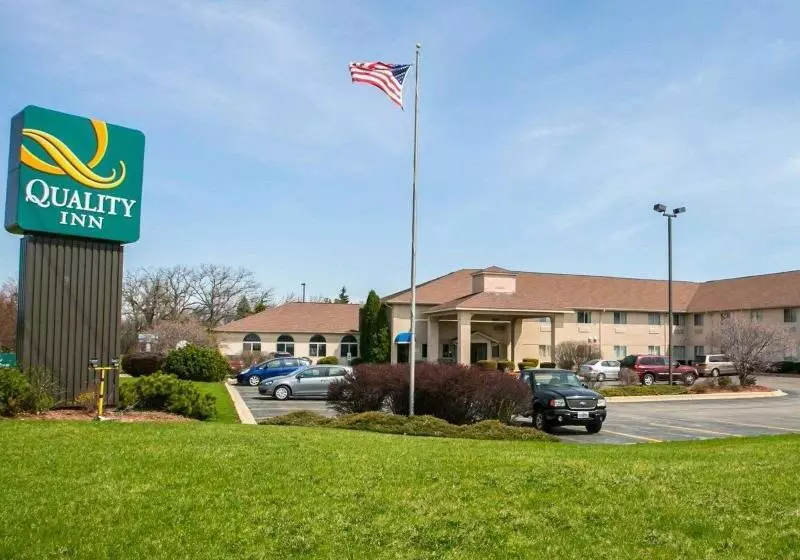 酒店 Quality Inn & Suites Woodstock Near Lake Geneva