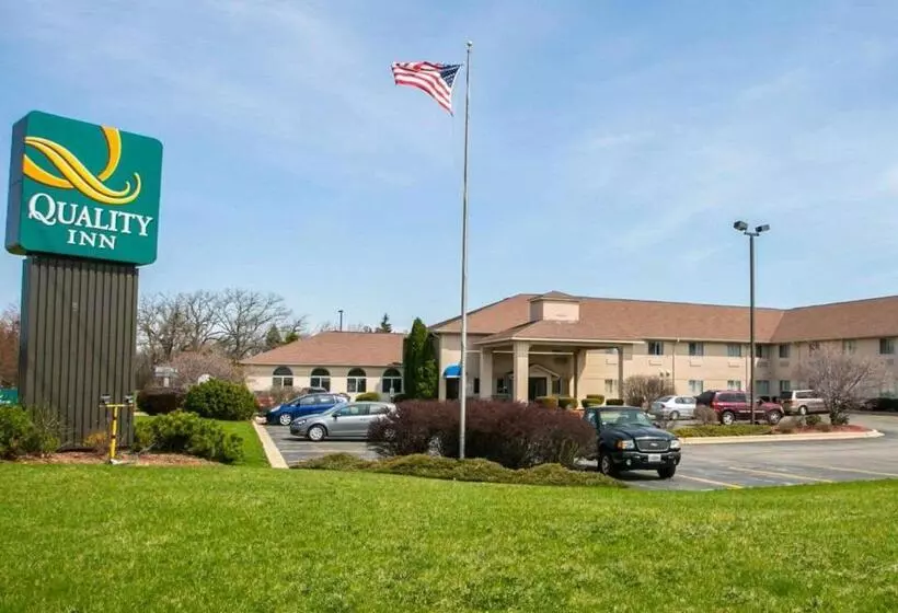 酒店 Quality Inn & Suites Woodstock Near Lake Geneva