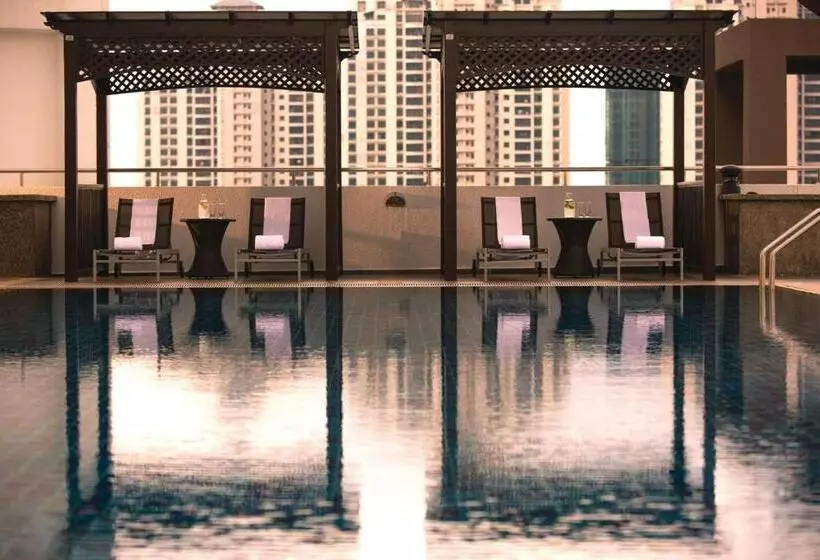 ホテル Renaissance Johor Bahru