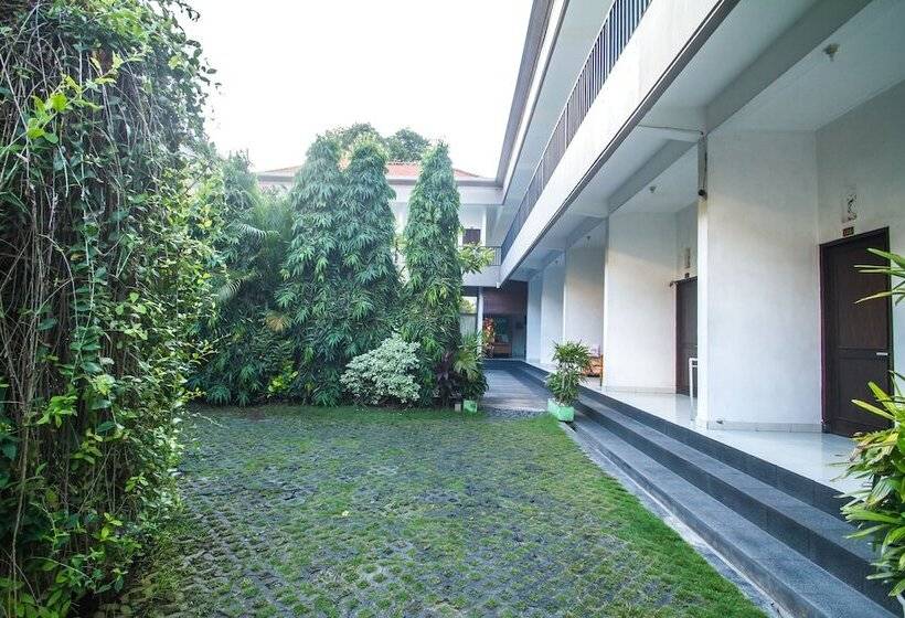 ホテル Seminyak Point Guesthouse