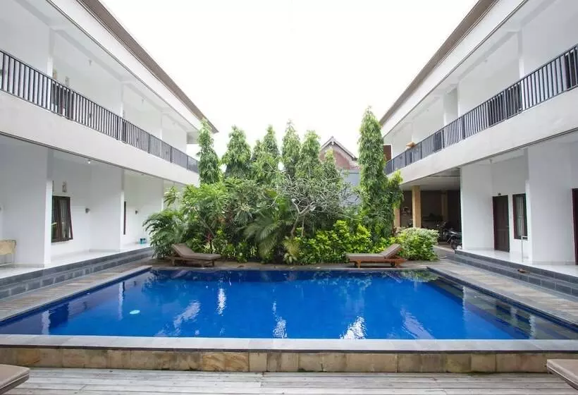 בית מלון כפרי Seminyak Point Guesthouse