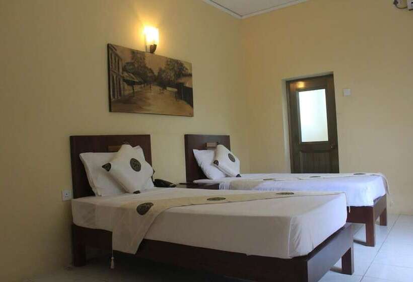 Grand 7 Hotel Thalawathugoda