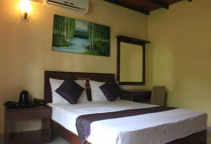 Grand 7 Hotel Thalawathugoda