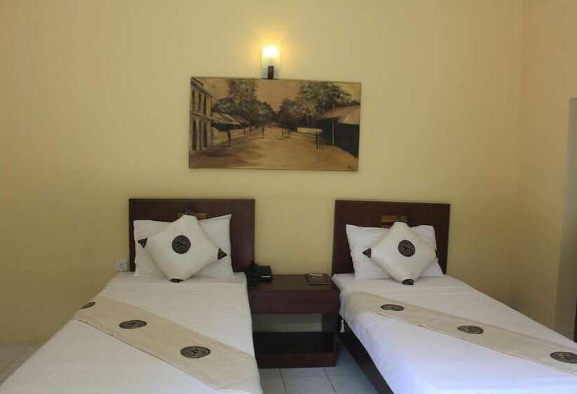 Grand 7 Hotel Thalawathugoda