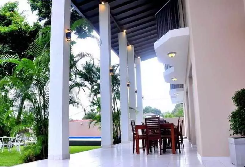 Grand 7 Hotel Thalawathugoda