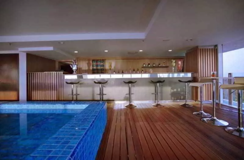 Отель The Alana Surabaya