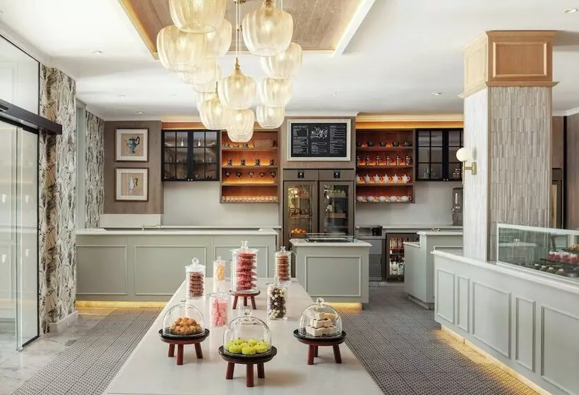 هتل The St Regis Le Morne Resort, Mauritius