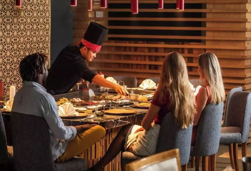 هتل The St Regis Le Morne Resort, Mauritius