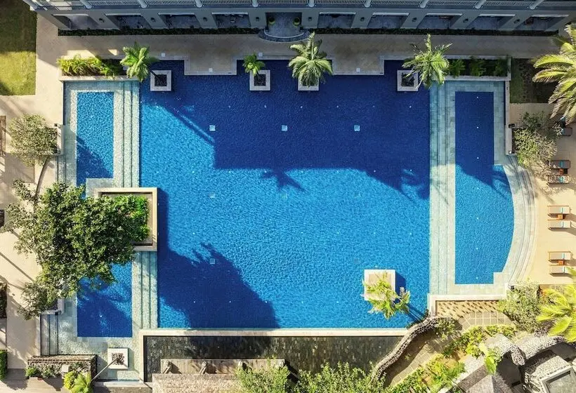 هتل The St Regis Le Morne Resort, Mauritius