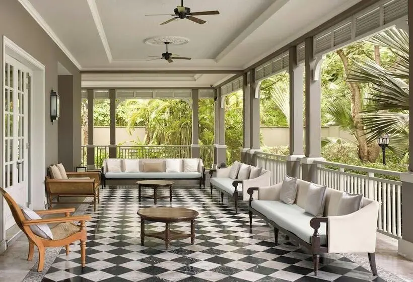 هتل The St Regis Le Morne Resort, Mauritius