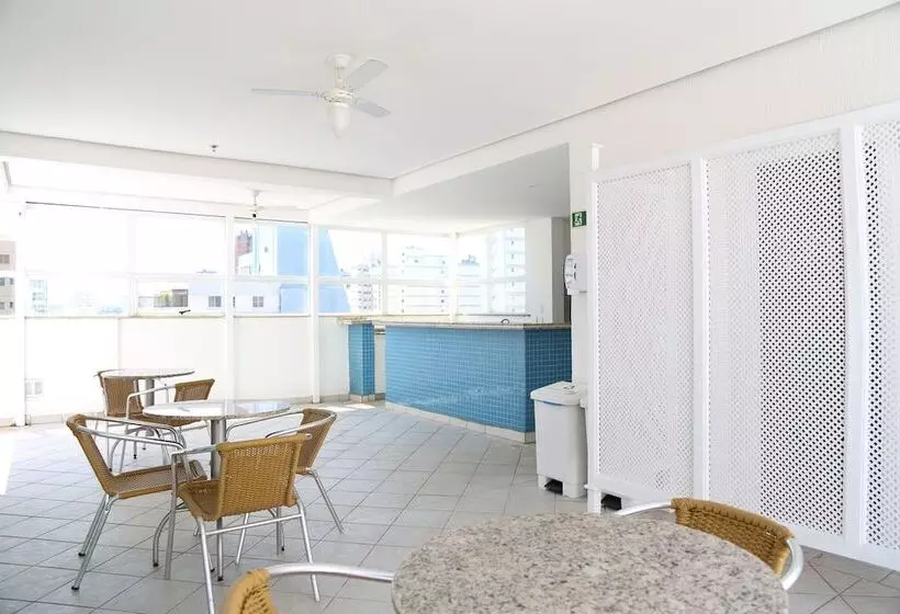 Vitória Hotel Residence Newport