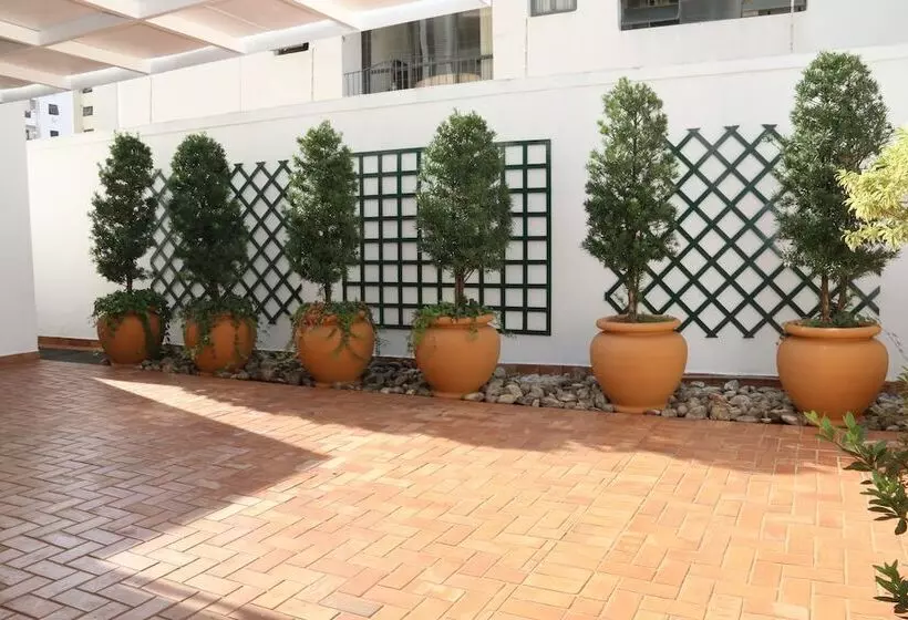 Vitória Hotel Residence Newport