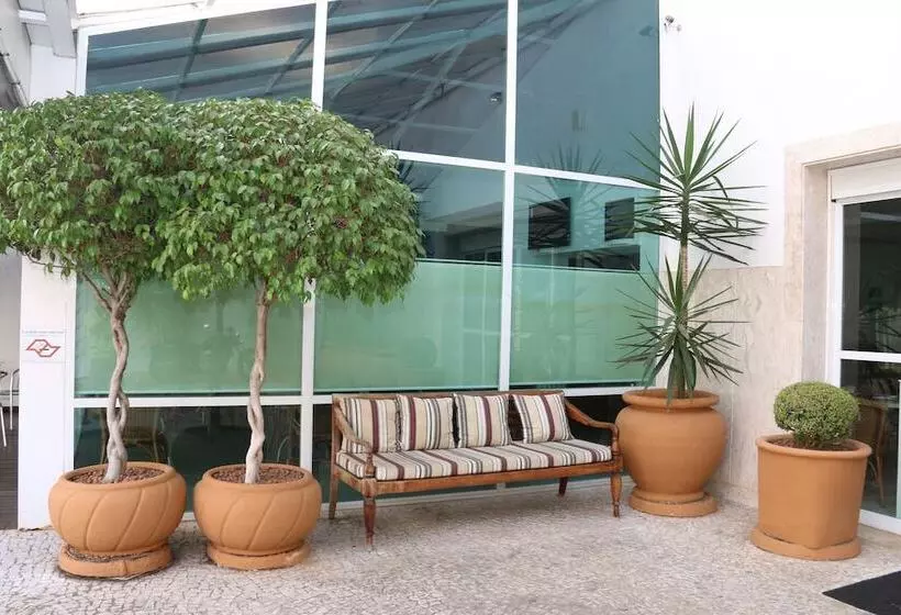 Vitória Hotel Residence Newport