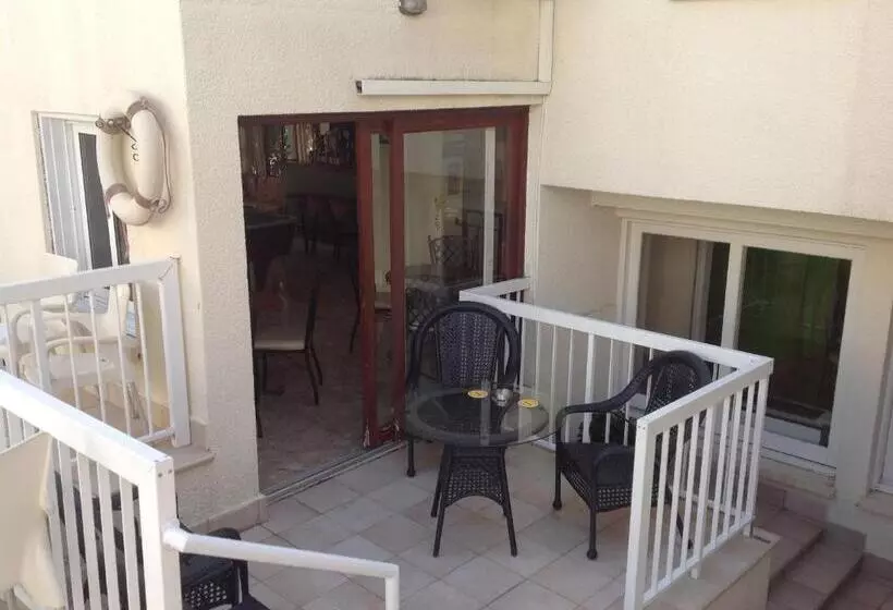 Sea N Lake View Hotel Apartments