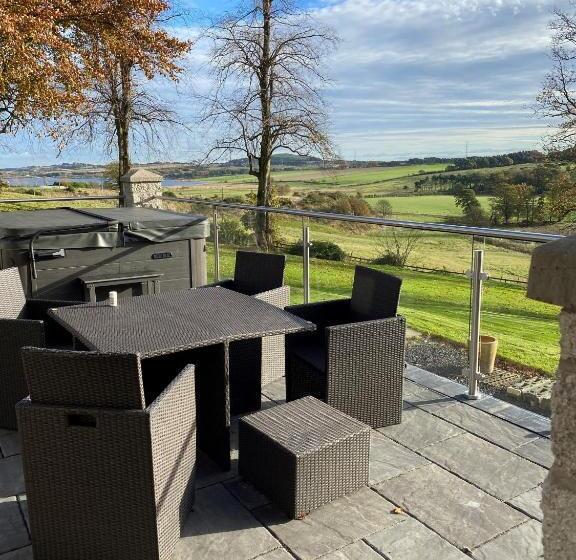 בית מלון כפרי Balmule House