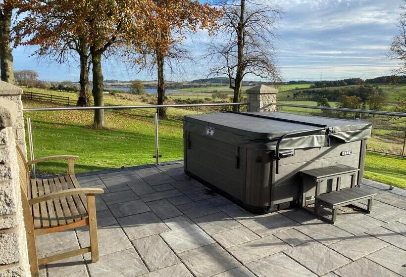 בית מלון כפרי Balmule House