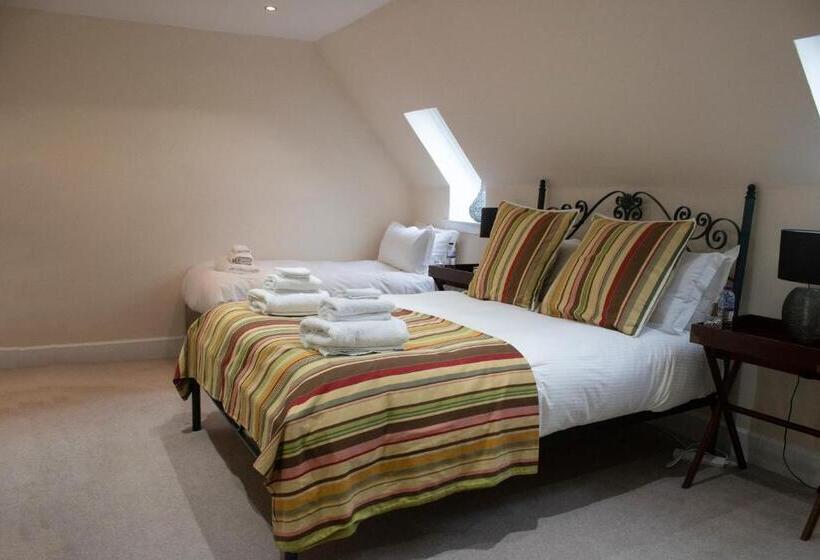 בית מלון כפרי Balmule House