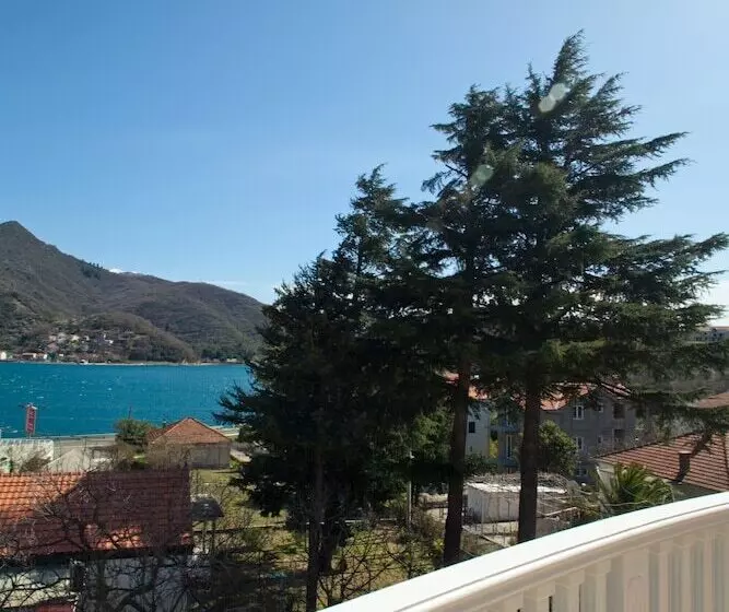 هتل Bella Vista