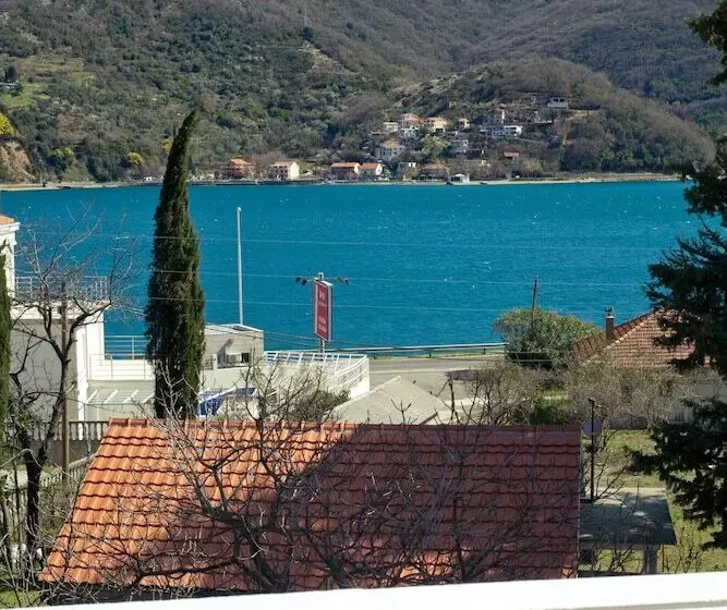 هتل Bella Vista