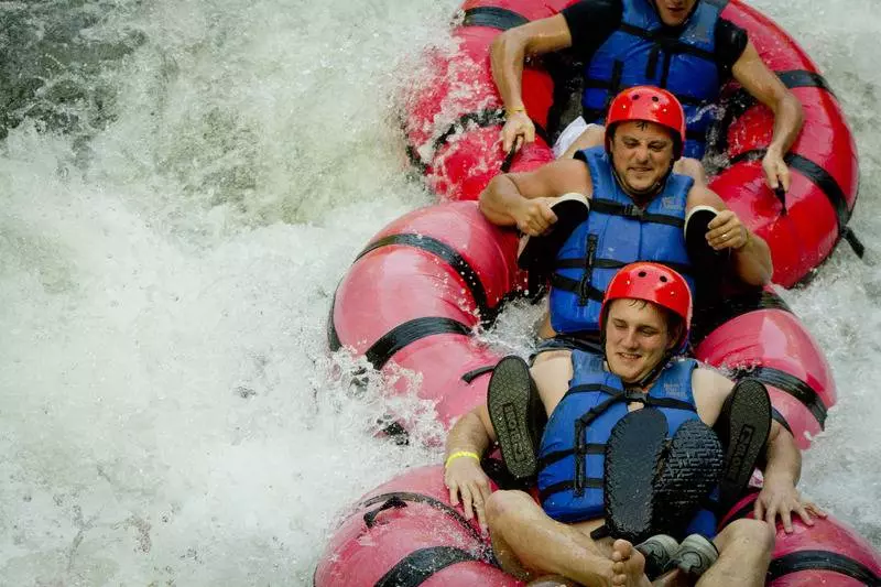 هتل Canon De La Vieja Lodge