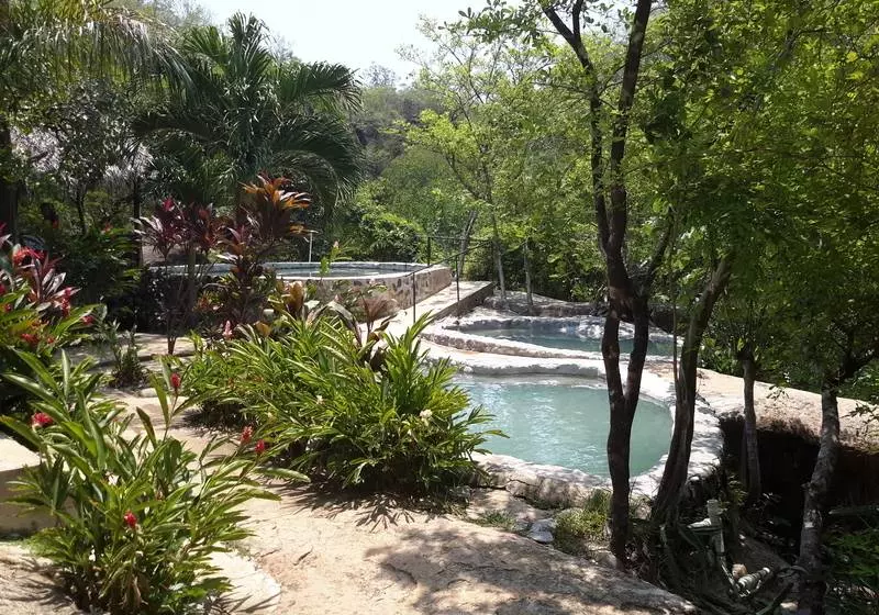 هتل Canon De La Vieja Lodge