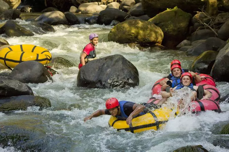 هتل Canon De La Vieja Lodge