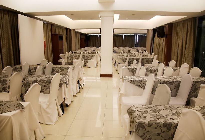 בית מלון כפרי Cherry Blossoms