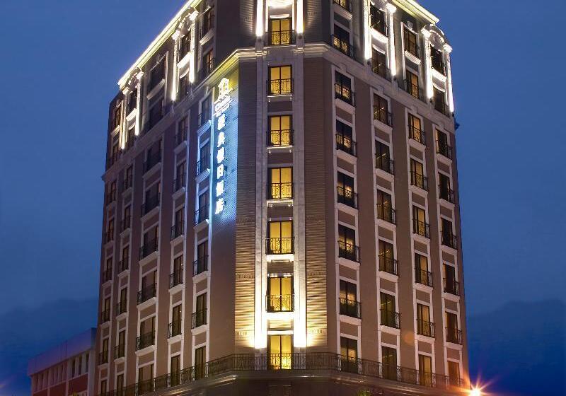 هتل Classic  City Resort