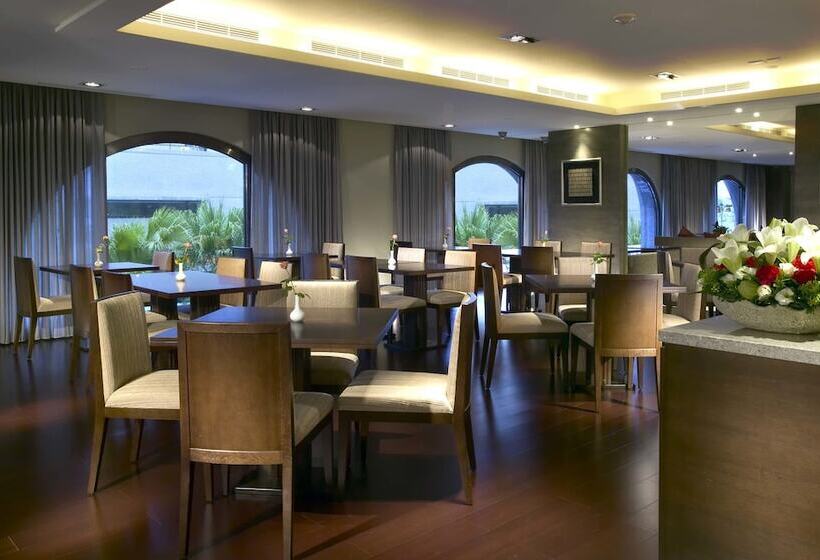 هتل Classic  City Resort