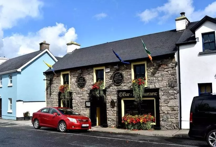 酒店 East Clare Golf Village