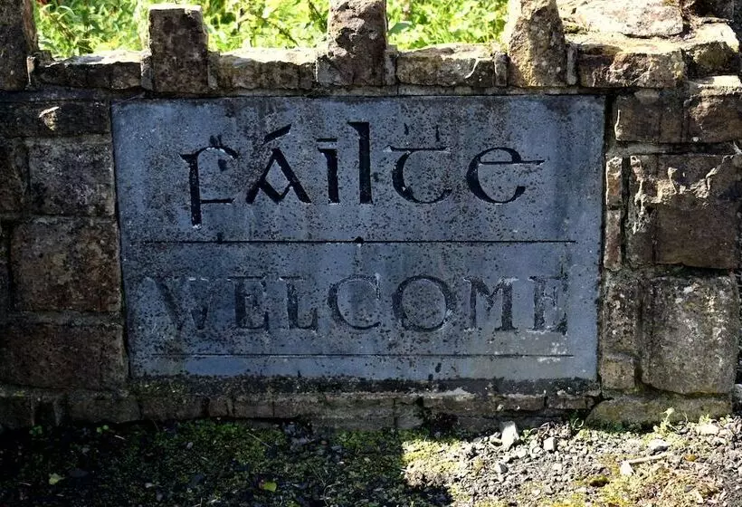 酒店 East Clare Golf Village