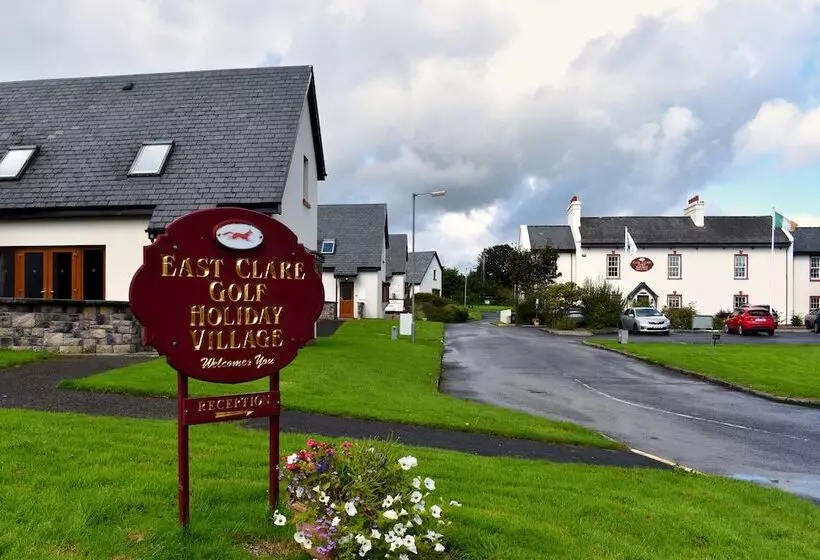 酒店 East Clare Golf Village