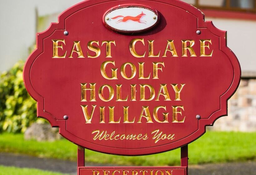 בית מלון כפרי East Clare Golf Village