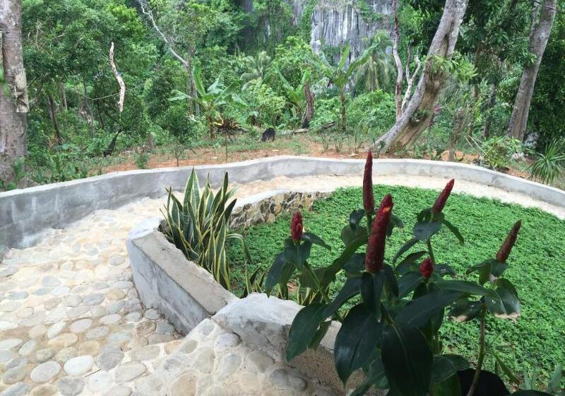 בית מלון כפרי El Nido Viewdeck Cottages