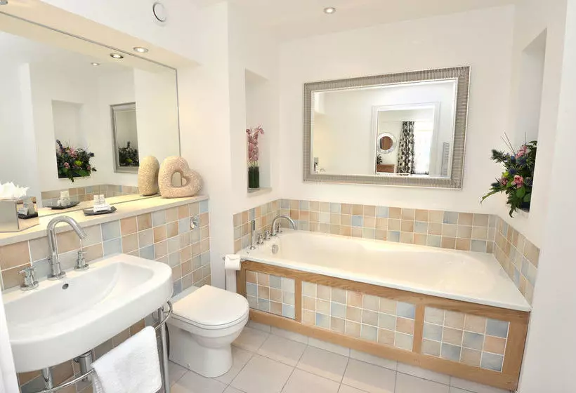 בית מלון כפרי Highland Apartments By Mansley