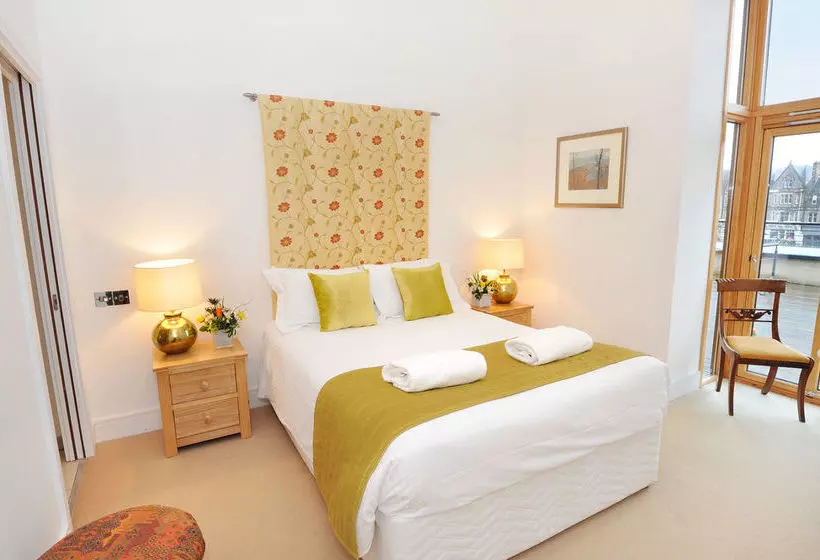 בית מלון כפרי Highland Apartments By Mansley