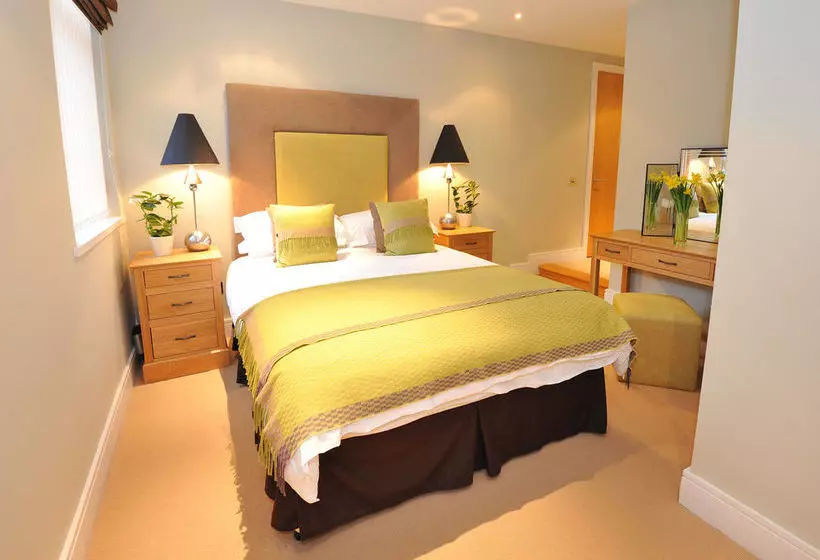 בית מלון כפרי Highland Apartments By Mansley