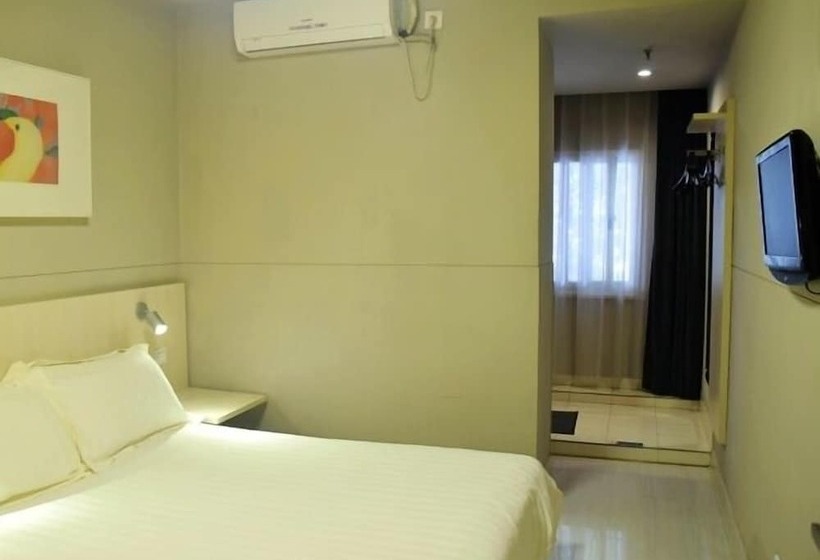 ホテル Jinjiang Inn Kunming Xichang Road Jinma Biji Historic Site