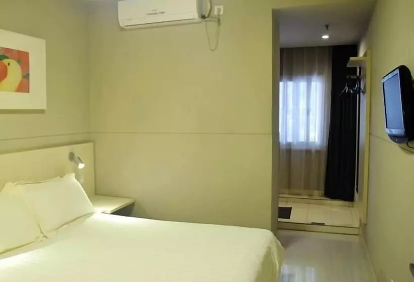 Отель Jinjiang Inn Kunming Xichang Road Jinma Biji Historic Site