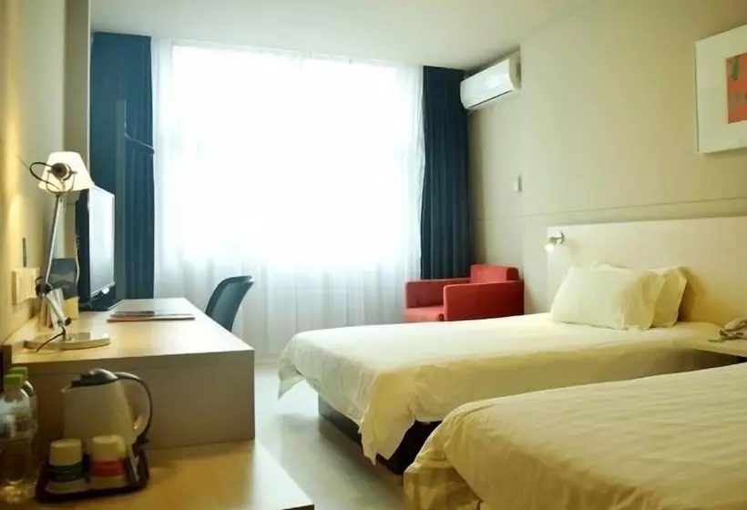 Отель Jinjiang Inn Kunming Xichang Road Jinma Biji Historic Site