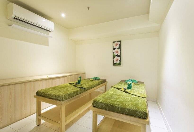 Maxonehotels At Bukit Jimbaran