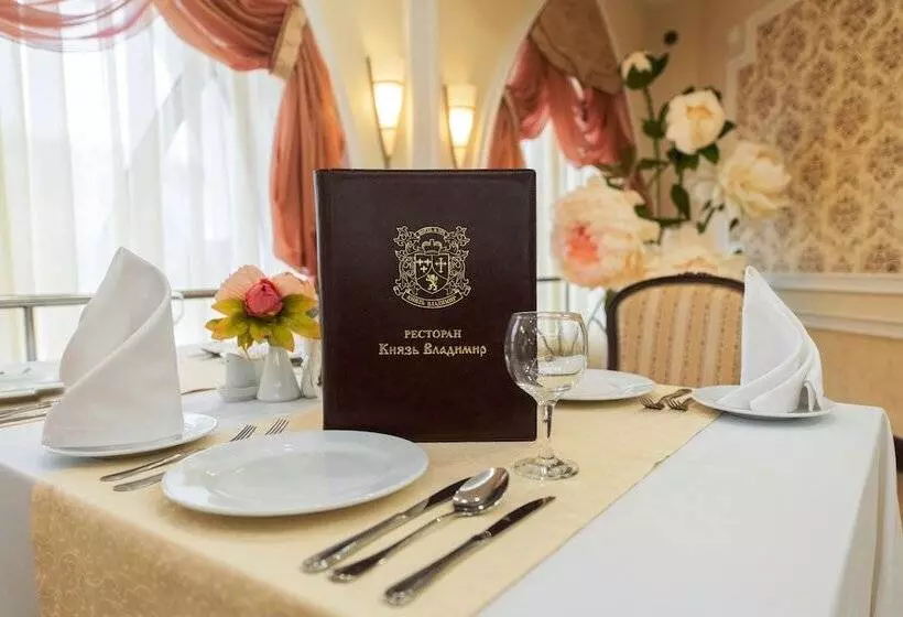 호텔 Prince Vladimir