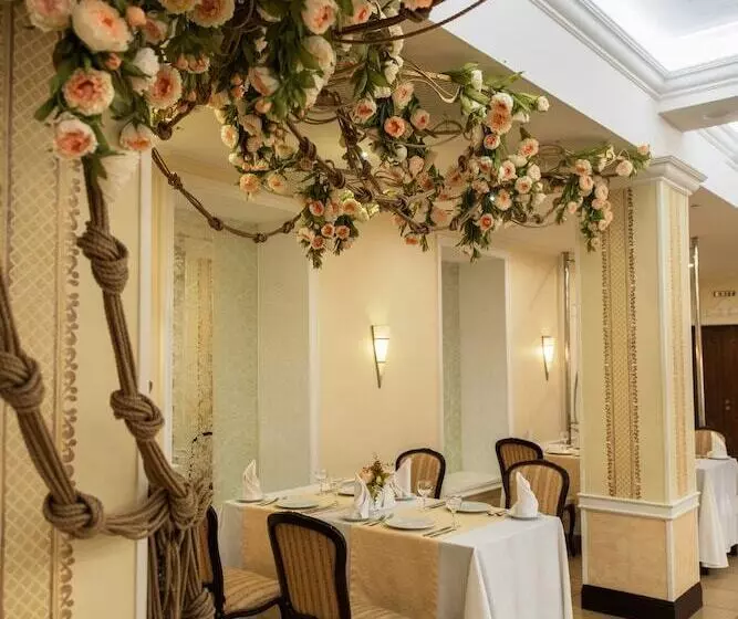 호텔 Prince Vladimir