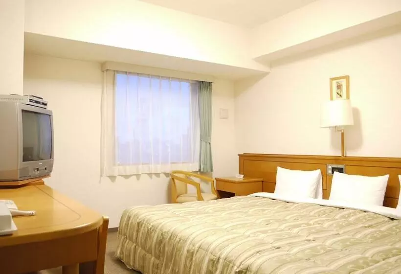Отель Route Inn Niigata Kenchominami